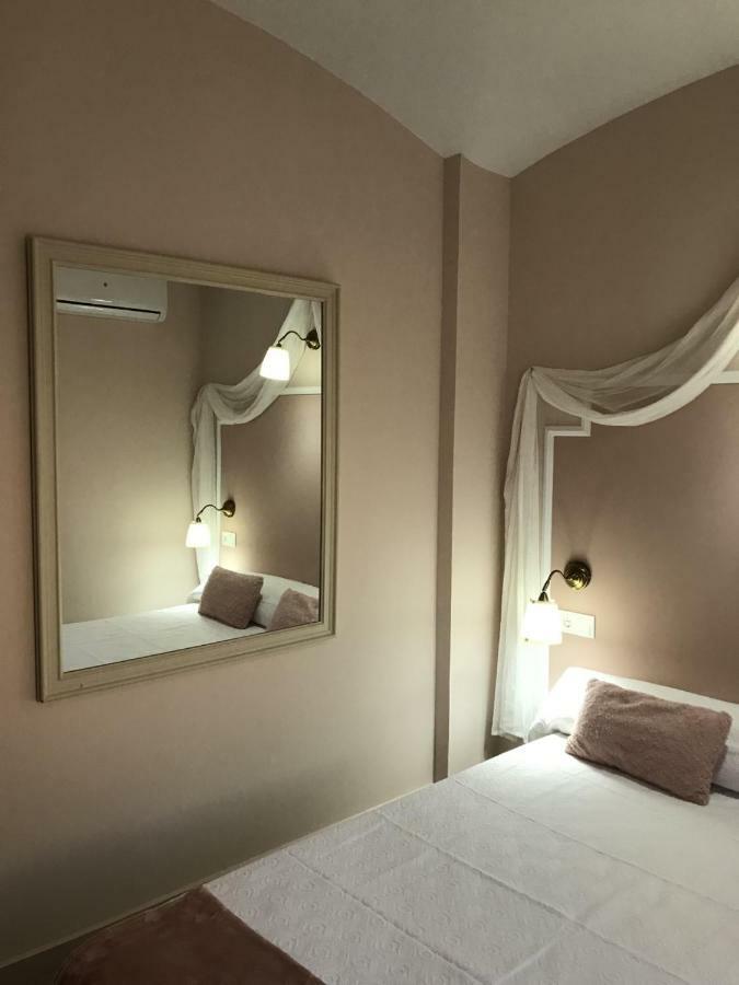 Emperador Augusto Hotel เมรีดา ภายนอก รูปภาพ